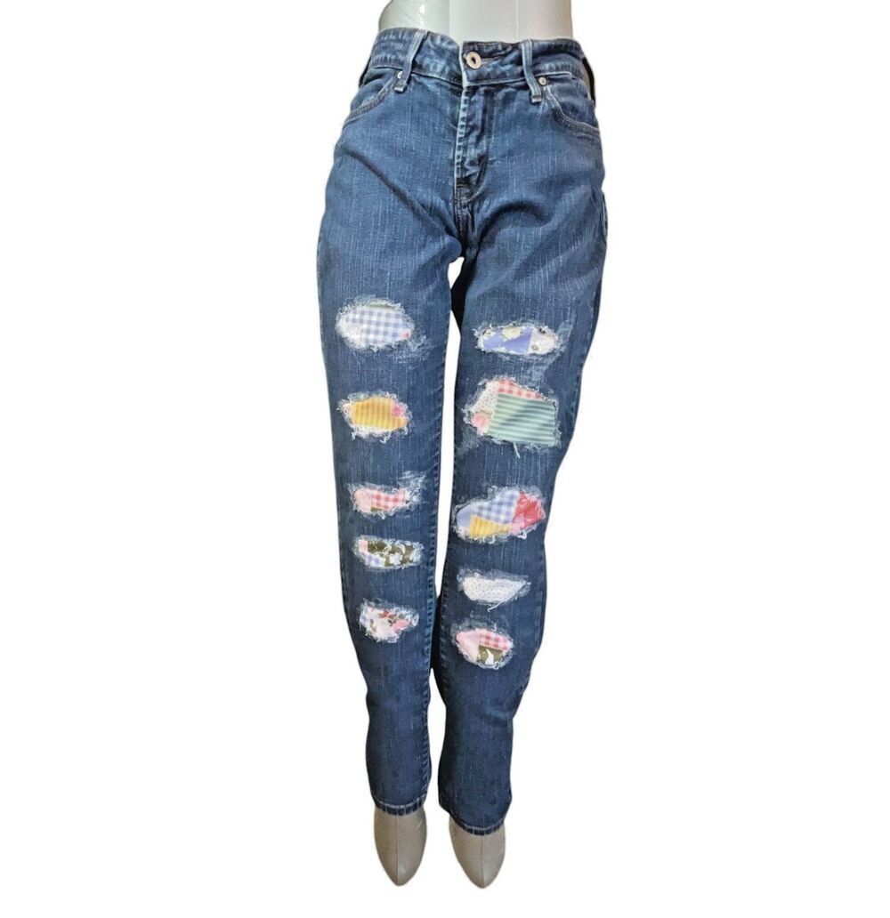 Levi's Jeans Women 6 Mid Rise Distressed Skinny Boho Patches Stretch (W28 L28)